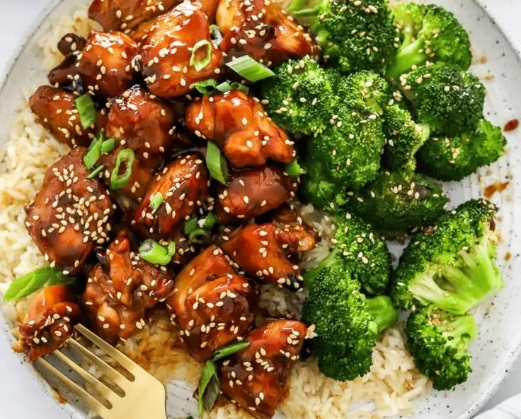 Delicious Air Fryer Teriyaki Chicken served with steamed vegetables