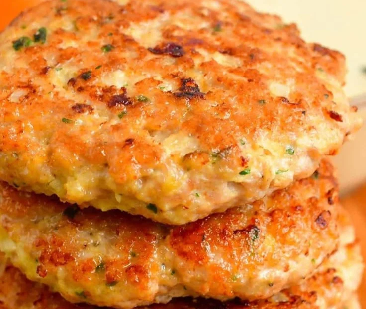 Juicy and flavorful chicken burgers served with fresh toppings and sides