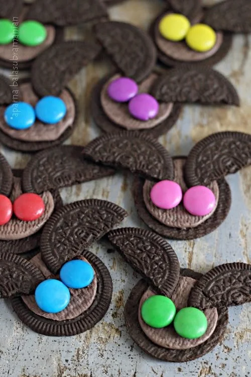 Oreo Bats made with two ingredients for Halloween treats