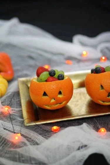Healthy Halloween snacks for kids with fun spooky designs